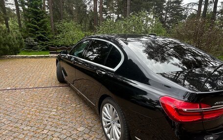 BMW 7 серия, 2017 год, 4 020 000 рублей, 9 фотография