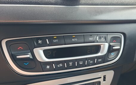 Renault Fluence I, 2013 год, 720 000 рублей, 21 фотография