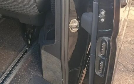 Mercedes-Benz Viano, 2012 год, 2 400 000 рублей, 21 фотография