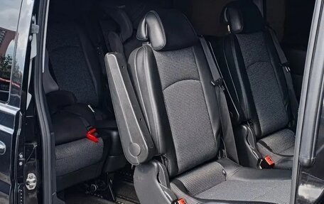 Mercedes-Benz Viano, 2012 год, 2 400 000 рублей, 14 фотография