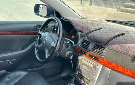 Toyota Avensis III рестайлинг, 2004 год, 699 000 рублей, 13 фотография