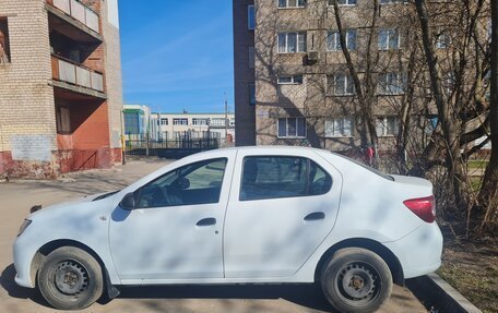 Renault Logan II, 2017 год, 519 000 рублей, 2 фотография