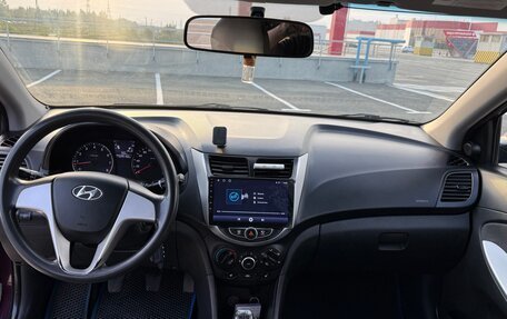 Hyundai Solaris II рестайлинг, 2011 год, 590 000 рублей, 16 фотография