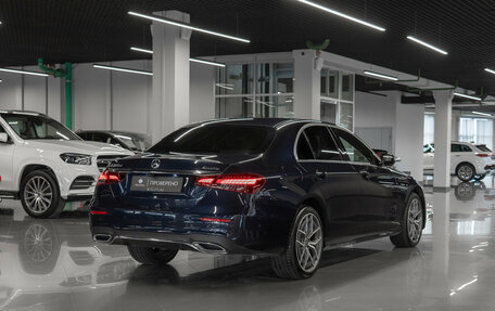 Mercedes-Benz E-Класс, 2020 год, 3 980 000 рублей, 5 фотография
