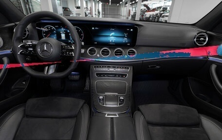 Mercedes-Benz E-Класс, 2020 год, 3 980 000 рублей, 8 фотография