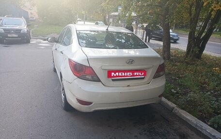 Hyundai Solaris II рестайлинг, 2013 год, 270 000 рублей, 2 фотография