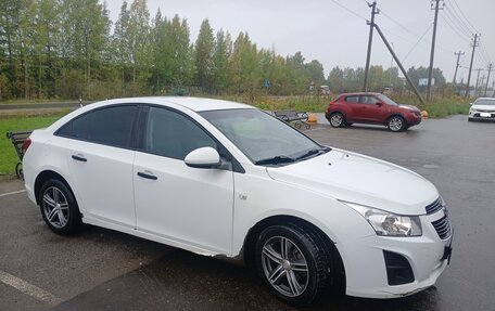 Chevrolet Cruze II, 2012 год, 550 000 рублей, 3 фотография