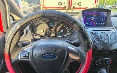 Ford Fiesta, 2015 год, 770 000 рублей, 11 фотография