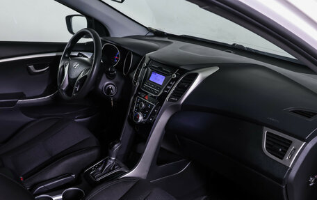 Hyundai i30 II рестайлинг, 2013 год, 890 000 рублей, 10 фотография