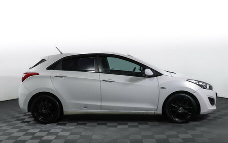 Hyundai i30 II рестайлинг, 2013 год, 890 000 рублей, 4 фотография