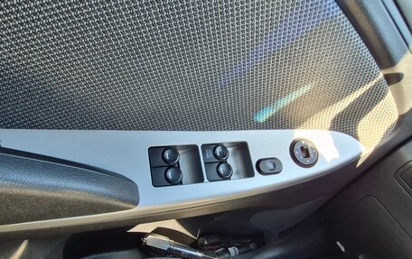 Hyundai Solaris II рестайлинг, 2013 год, 750 000 рублей, 15 фотография