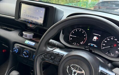 Toyota Yaris, 2023 год, 1 120 000 рублей, 8 фотография