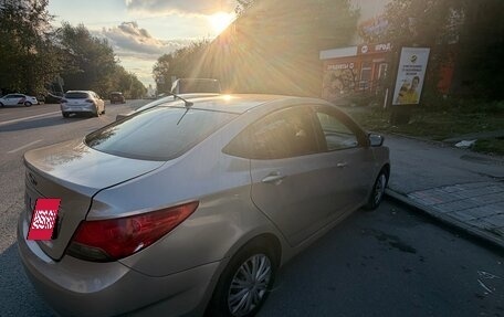 Hyundai Solaris II рестайлинг, 2012 год, 500 000 рублей, 4 фотография