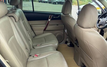 Toyota Highlander III, 2012 год, 1 360 000 рублей, 19 фотография