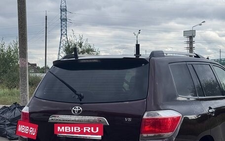 Toyota Highlander III, 2012 год, 1 360 000 рублей, 11 фотография