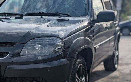 Chevrolet Niva I рестайлинг, 2015 год, 600 000 рублей, 6 фотография