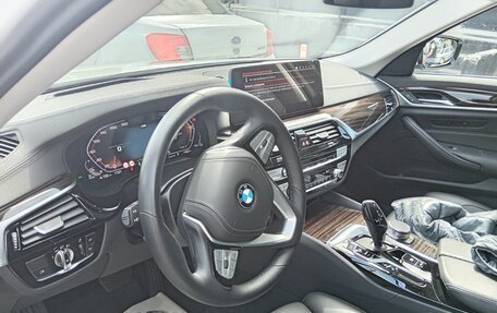 BMW 5 серия, 2022 год, 5 244 444 рублей, 2 фотография