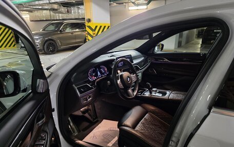 BMW 7 серия, 2022 год, 8 000 000 рублей, 6 фотография