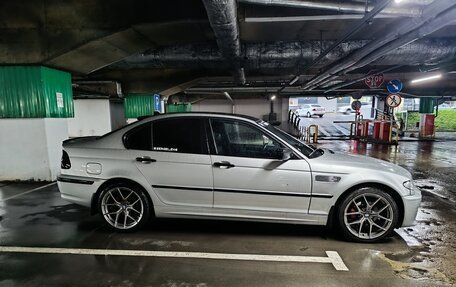 BMW 3 серия, 2004 год, 1 050 000 рублей, 16 фотография
