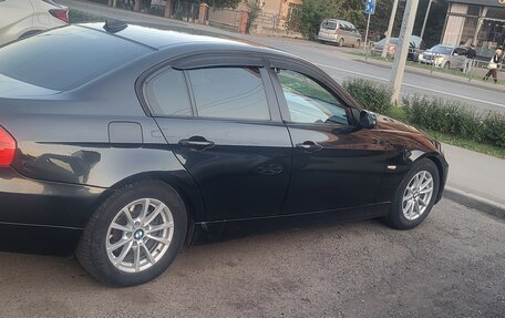 BMW 3 серия, 2008 год, 900 000 рублей, 3 фотография