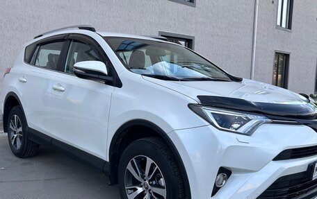 Toyota RAV4, 2016 год, 2 740 000 рублей, 3 фотография