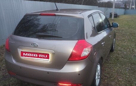 KIA cee'd I рестайлинг, 2010 год, 525 000 рублей, 4 фотография