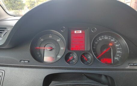 Volkswagen Passat B6, 2007 год, 530 000 рублей, 9 фотография