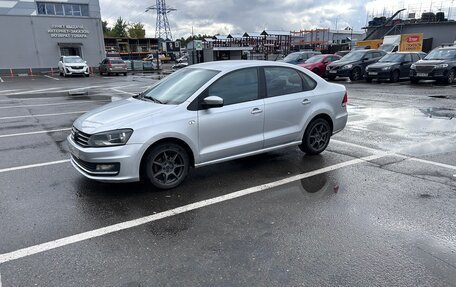 Volkswagen Polo VI (EU Market), 2015 год, 720 000 рублей, 2 фотография