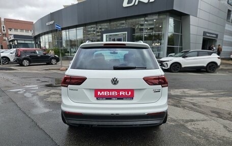 Volkswagen Tiguan II, 2017 год, 2 750 000 рублей, 5 фотография