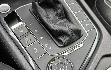 Volkswagen Tiguan II, 2017 год, 2 750 000 рублей, 21 фотография