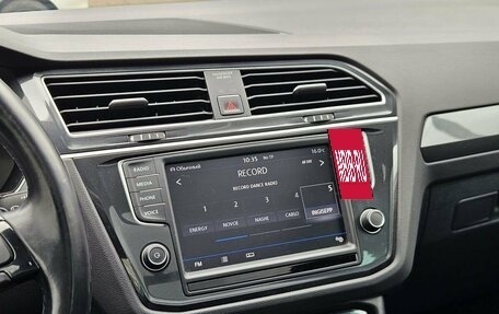 Volkswagen Tiguan II, 2017 год, 2 750 000 рублей, 19 фотография