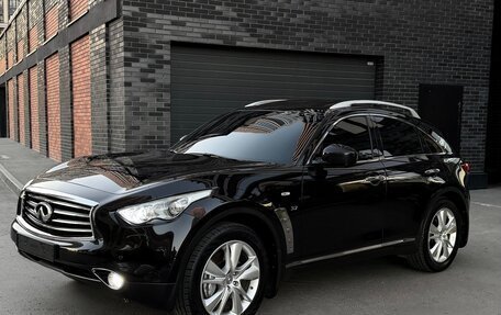 Infiniti QX70, 2013 год, 2 770 000 рублей, 4 фотография