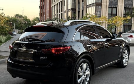Infiniti QX70, 2013 год, 2 770 000 рублей, 16 фотография