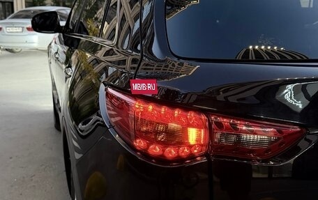 Infiniti QX70, 2013 год, 2 770 000 рублей, 8 фотография