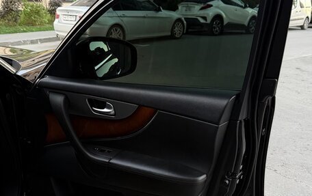 Infiniti QX70, 2013 год, 2 770 000 рублей, 32 фотография