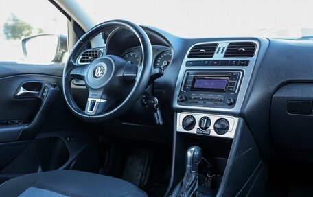 Volkswagen Polo VI (EU Market), 2013 год, 859 000 рублей, 10 фотография