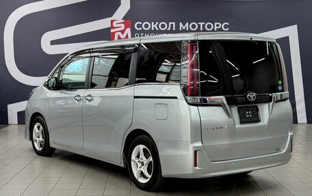 Toyota Esquire I, 2020 год, 2 499 900 рублей, 2 фотография