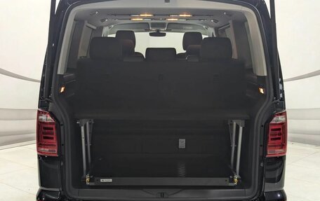 Volkswagen Multivan T6 рестайлинг, 2019 год, 4 279 000 рублей, 9 фотография