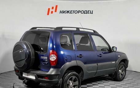 Chevrolet Niva I рестайлинг, 2017 год, 635 000 рублей, 5 фотография