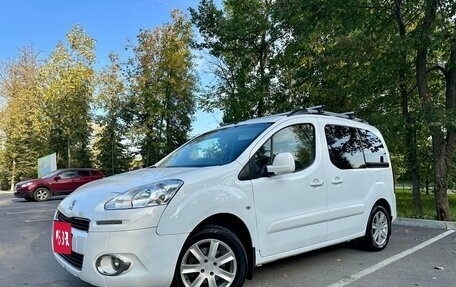 Peugeot Partner II рестайлинг 2, 2013 год, 950 000 рублей, 2 фотография