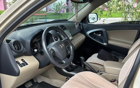 Toyota RAV4, 2011 год, 1 550 000 рублей, 14 фотография