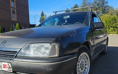 Opel Omega A, 1987 год, 160 000 рублей, 1 фотография