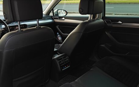 Volkswagen Passat B8 рестайлинг, 2018 год, 2 370 000 рублей, 8 фотография