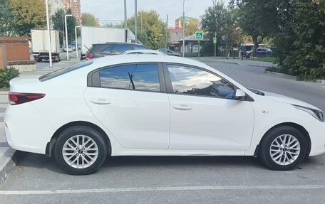 KIA Rio IV, 2019 год, 1 420 000 рублей, 4 фотография