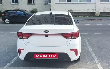 KIA Rio IV, 2019 год, 1 420 000 рублей, 2 фотография
