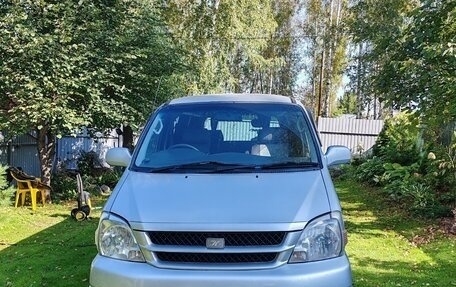 Toyota Touring HiAce I, 2001 год, 1 400 000 рублей, 1 фотография