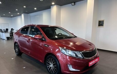 KIA Rio III рестайлинг, 2013 год, 720 000 рублей, 1 фотография
