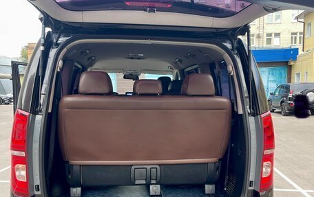 Hyundai Grand Starex Grand Starex I рестайлинг 2, 2018 год, 2 750 000 рублей, 16 фотография