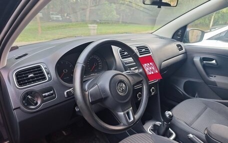 Volkswagen Polo VI (EU Market), 2012 год, 700 000 рублей, 10 фотография