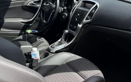 Opel Astra J, 2013 год, 950 000 рублей, 9 фотография